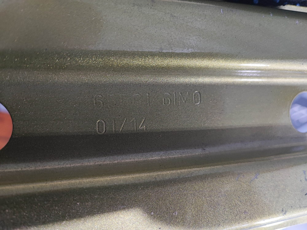 Усилитель заднего бампера Suzuki Vitara 2 14-нв Б/У Оригинал 6556161M0