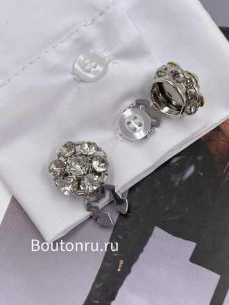 Накладка на пуговицу серебристая круглая в форме цветка