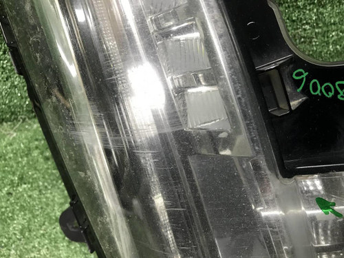 ПТФ правая Cadillac Escalade 4 (2014-2020) LED