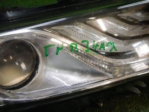 Битая Фара правая Toyota Camry xv70 (2017-2021) LED
