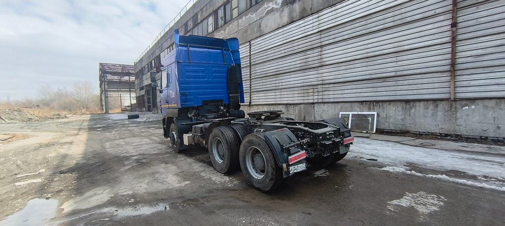МАЗ 6430 6x4 Седельный тягач 6430С9-520-010 (Дизельный, 11,1 л, 420 л.с., МТ)