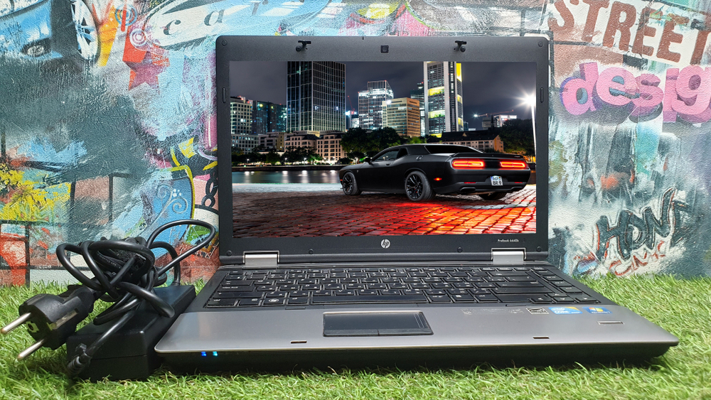 Ноутбук HP i5/4 Gb