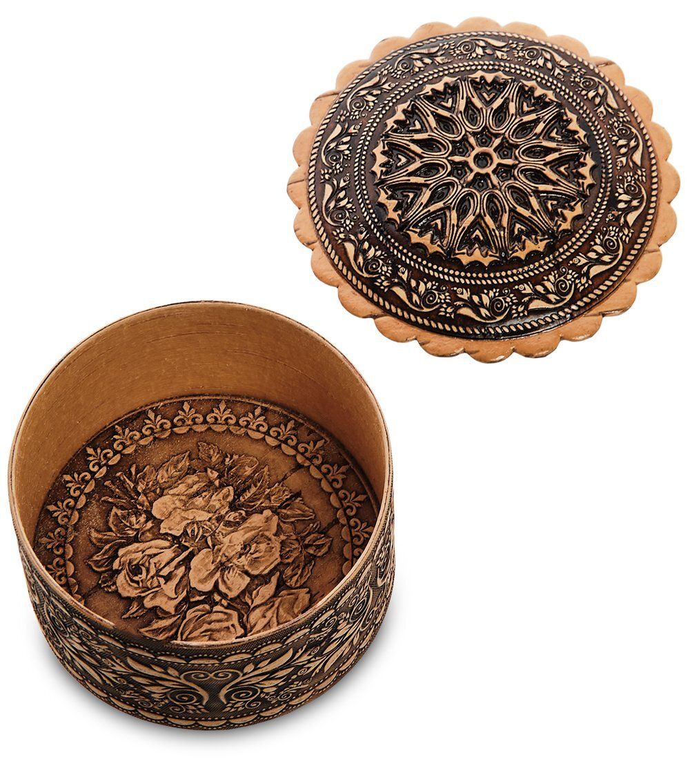 BST-142/ 6 Шкатулка резная (береста)