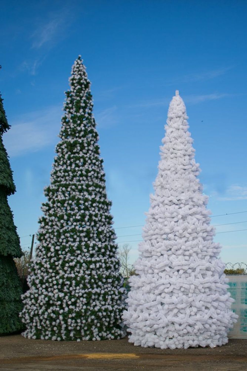 Уличная елка каркасная «Евро-2 белая» (белая пвх) от 4 до 30 м