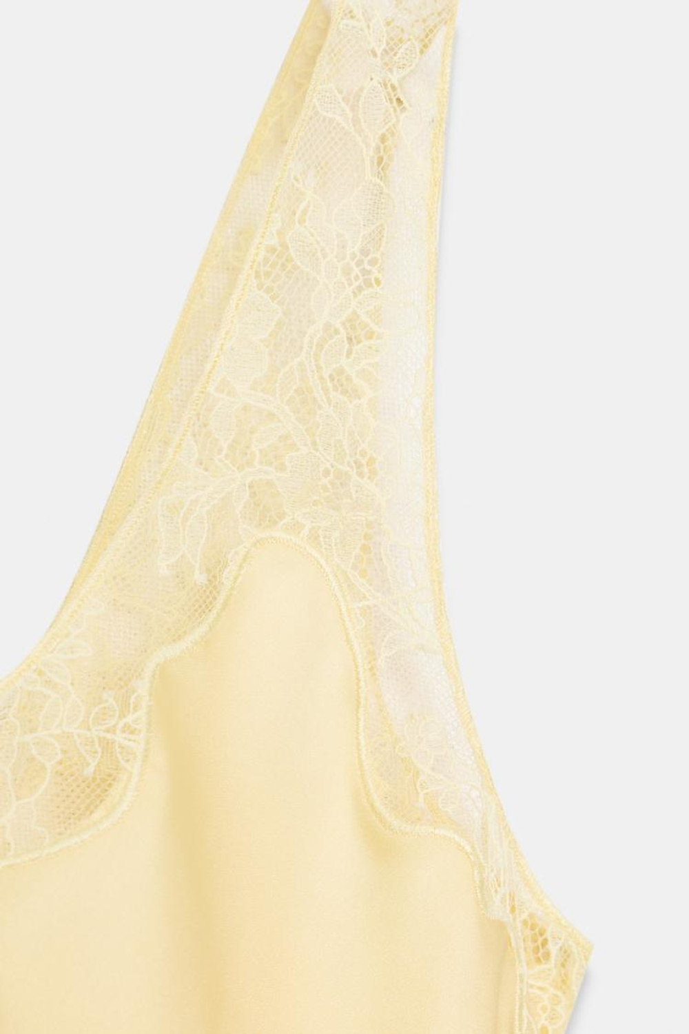 ZARA АТЛАСНЫЙ ТОП С КРУЖЕВОМ — ZW COLLECTION, ЖЕЛТЫЙ