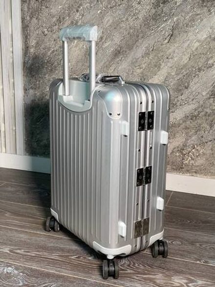 Чемодан Rimowa