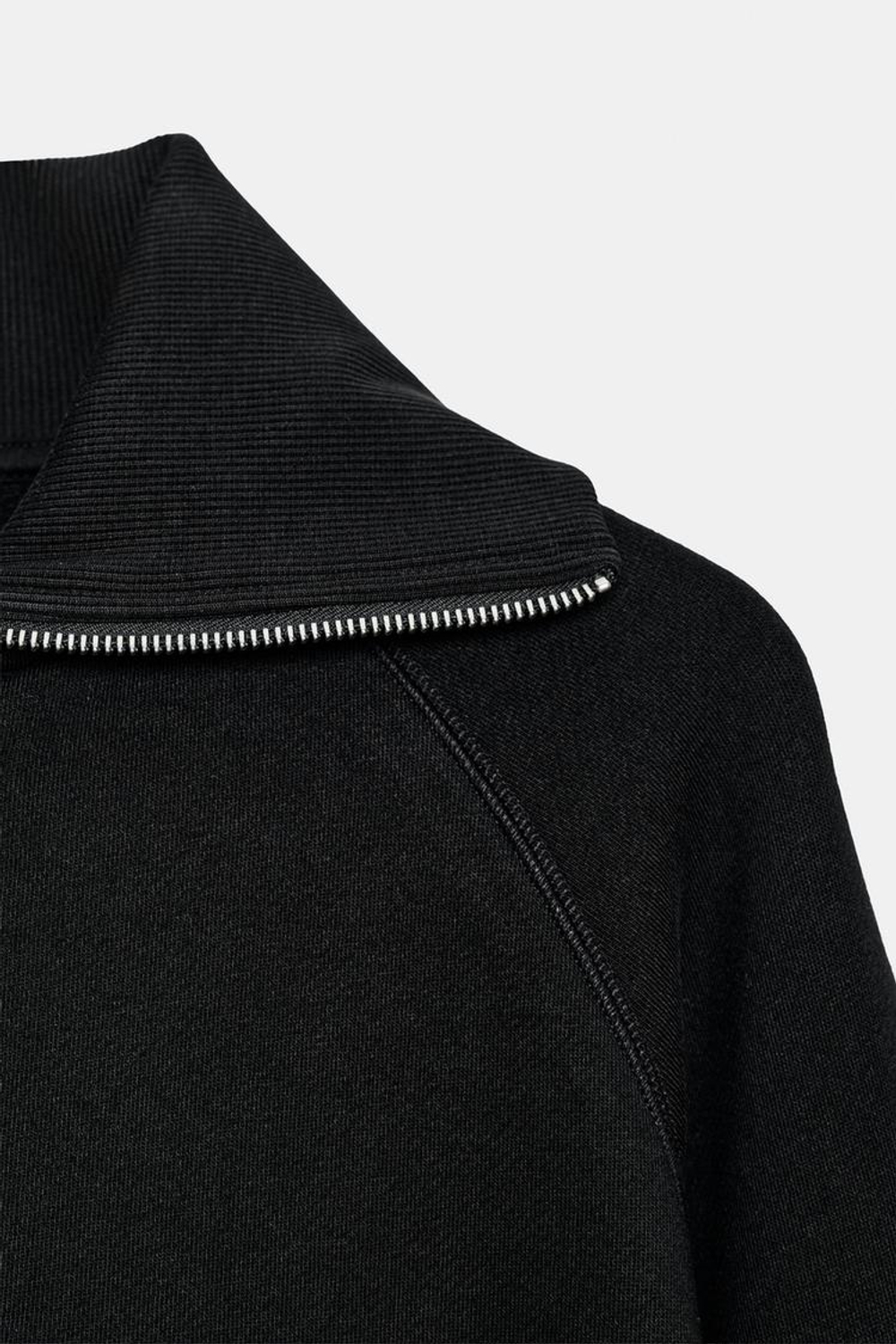 ZARA ТОЛСТОВКА ИЗ ФЛИСА НА МОЛНИИ, ЧЕРНЫЙ