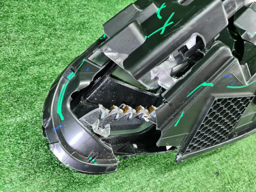 Битая Фара правая Geely Coolray (19-23) галоген