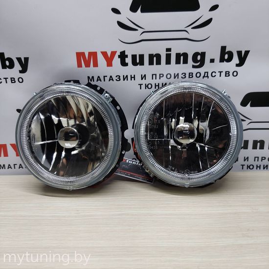 Передние фары внешние VW Golf 1 angel eyes chrome