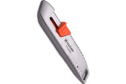 Нож HARDEN закрытый профессиональный, 18 мм, выдвижное трапециевидное лезвие, цельноалюминиевый 570325