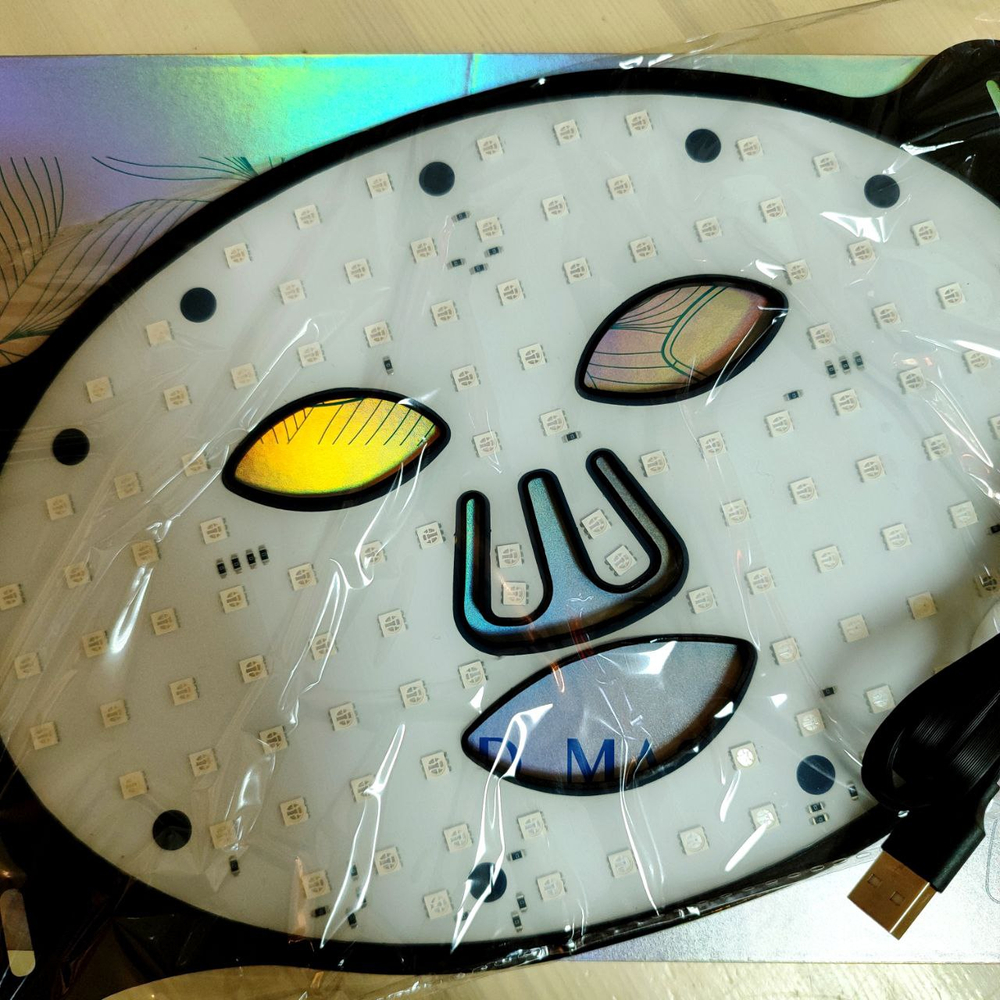 Светодиодная маска для лица