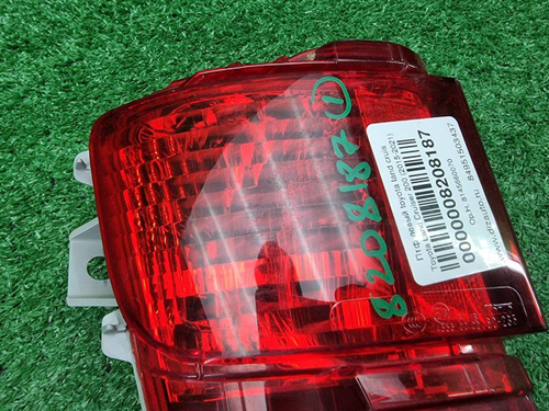 ПТФ левый Toyota Land Cruiser 200 (2015-2021)