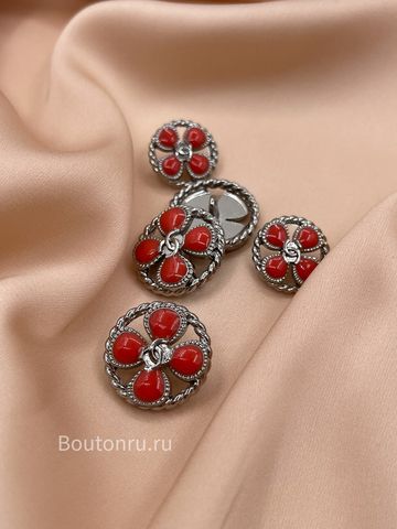 Пуговицы Шан. красный цветок в серебряном обрамлении