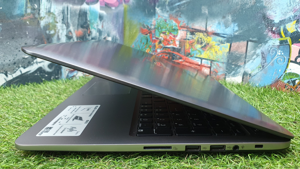 Ноутбук игровой ASUS  i7-6/6 Gb/GTX950M 2GB/FHD