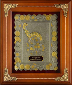 Деревянная ключница настенная "Рог изобилия" монеты с золочением