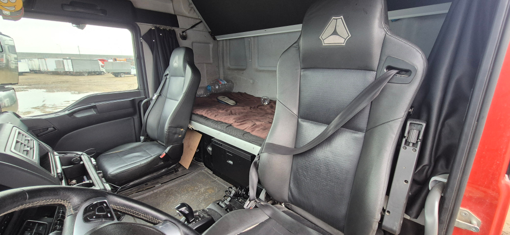 SITRAK C7H 6x4 Седельный тягач ZZ4256V364HE (Дизельный, 12,4 л, 480 л.с., АТ)