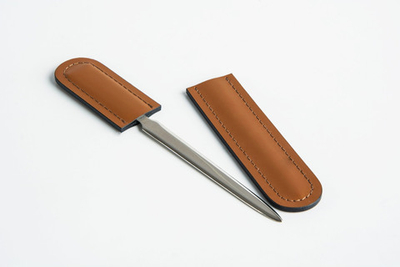 Канцелярский нож с ножнами из кожи цвет ТАБАК