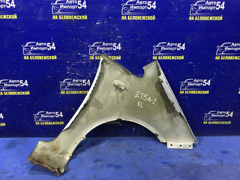 Крыло переднее левое MITSUBISHI COLT 2003