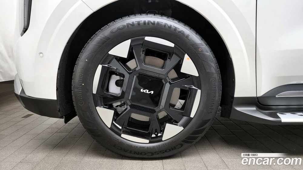Kia The New Carnival (Sedona) 4 Generation Бензин 4-и местный High Limousine (02.2024)