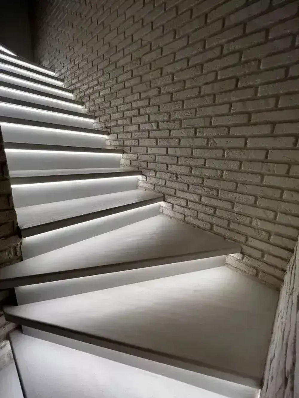 Светодиодная лента, 10м, с пультом, 12В, 180 LED, IP20, 18 LED/м, RGB