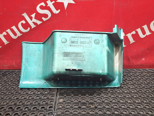 Корпус подножки левый