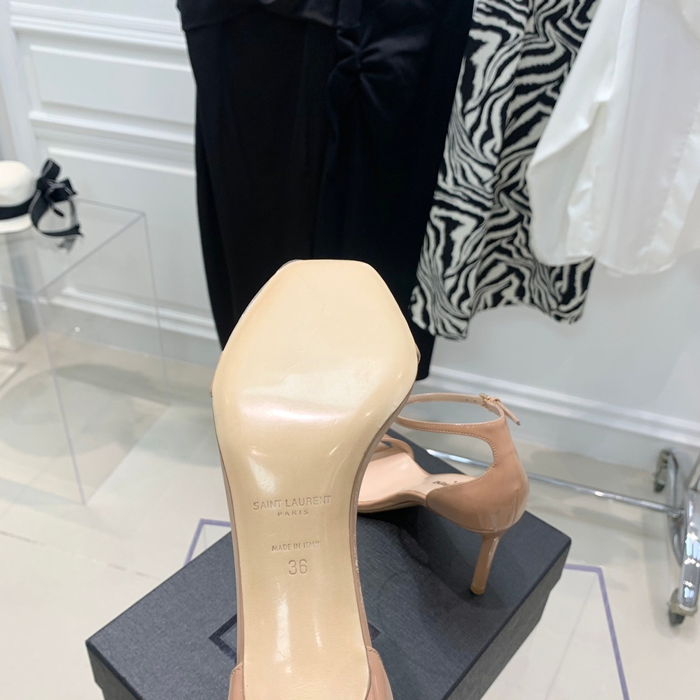 Saint Laurent Pumps