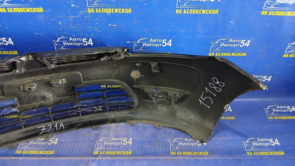 Бампер передний MITSUBISHI COLT 2008-2012