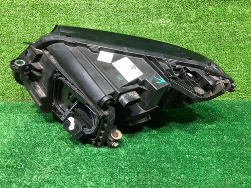 Битая Фара правая Mercedes C w205 (2018-2023) LED