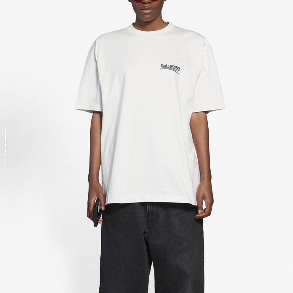 Футболка Balenciaga Political