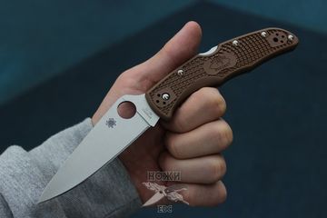 Складной нож Spyderco Endura Flat Ground Brown C10FPBN c клинком из стали VG-10, рукоять FRN