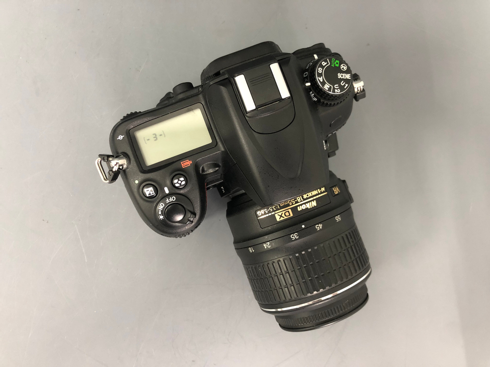 Nikon D7000 + kit 18-55mm 3.5-5.6G VR 5.600 кадров
