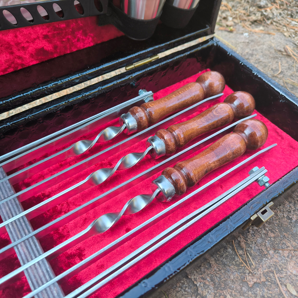 Кизлярский шашлычный набор "Стандарт-М" №16 с шампурами в кейсе 15 предметов