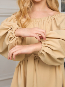 Платье нарядное для девочки бежевое