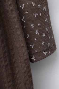 ZARA КОМБИНИРОВАННОЕ ПЛАТЬЕ В РУБЧИК С ЦВЕТОЧНЫМ ПРИНТОМ, ШОКОЛАДНЫЙ