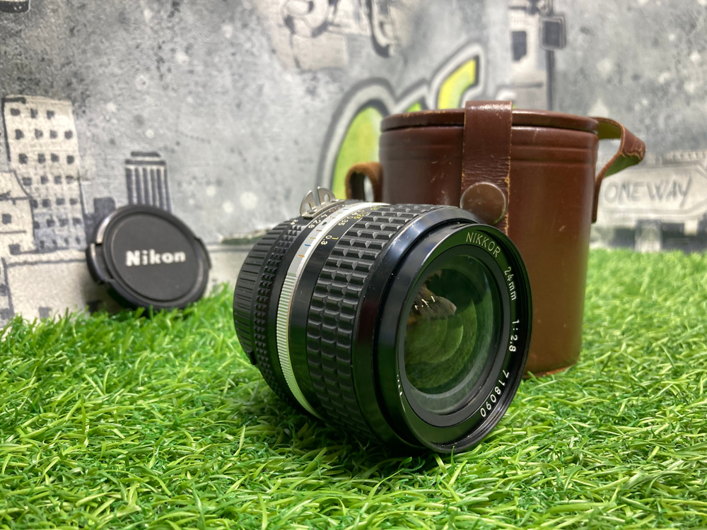 Nikor Nikkor 24mm 2.8