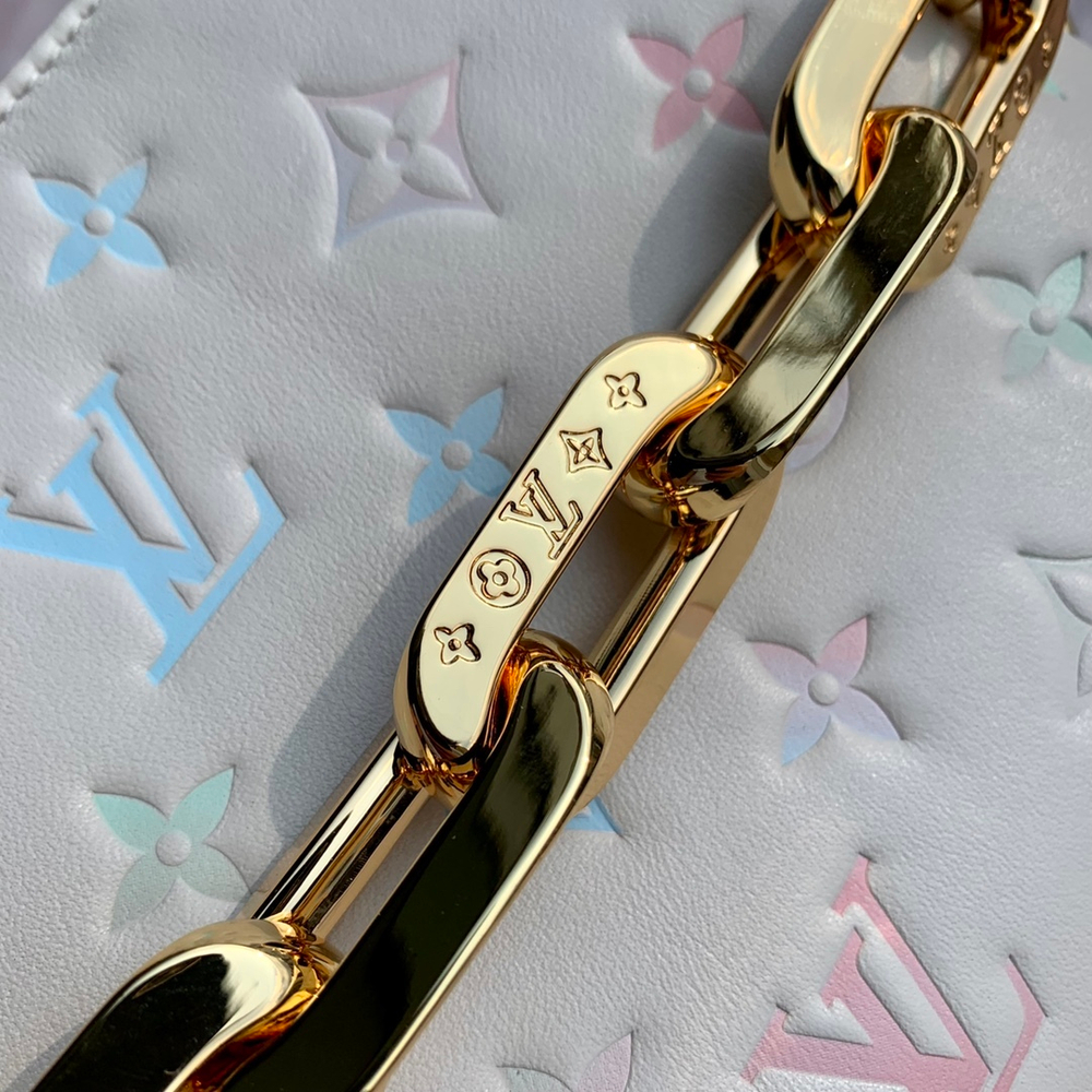Louis Vuitton Coussin BB