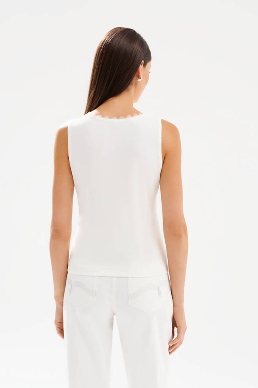 23576 Майка женская (молочный)