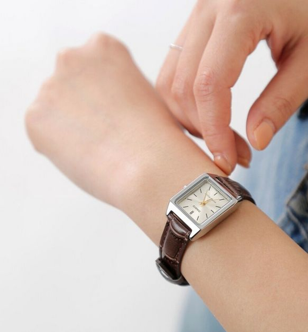 Женские наручные часы Casio LTP-V007L-9E