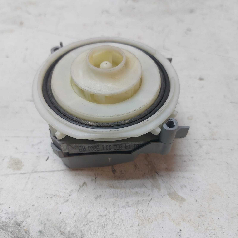 1 Циркуляционный насос ПММ Bosch 755078 б/у