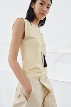 ZARA ХЛОПКОВАЯ ФУТБОЛКА, ПАСТЕЛЬНО-ЖЕЛТЫЙ