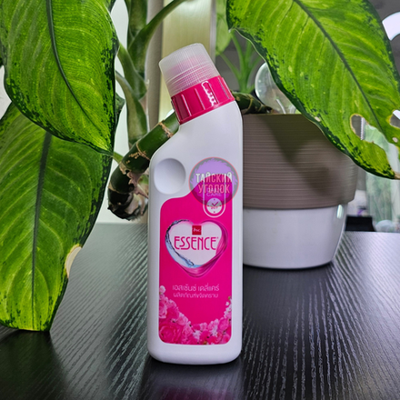 Сведство для удаления пятен LION Essence 220 мл