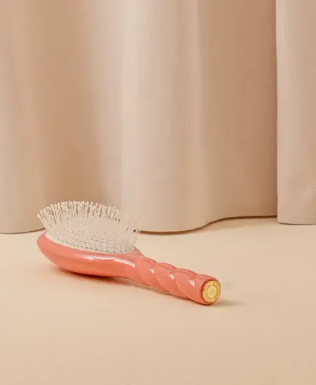 La Bonne Brosse N.04 The Miracle Detangling Scalp Brush