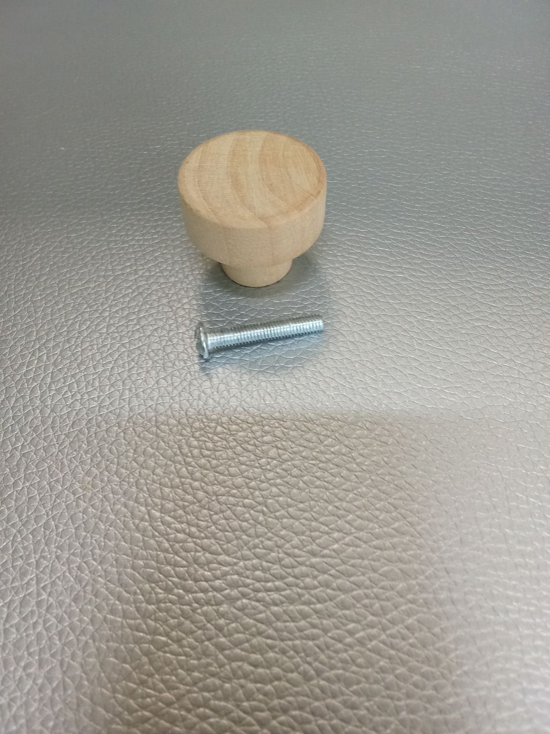 деревянные ручки 30*25мм