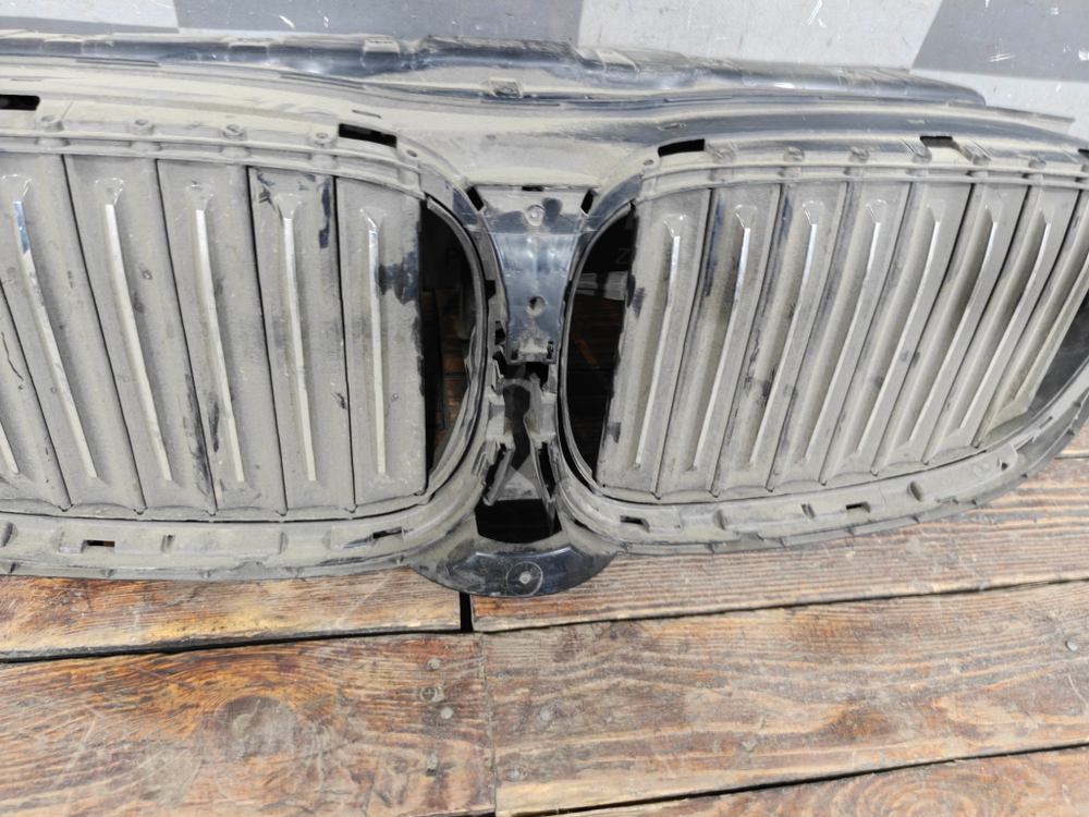 Жалюзи радиатора электрические BMW 7-Series (G11) 15-19 Б/У Оригинал 51137497207