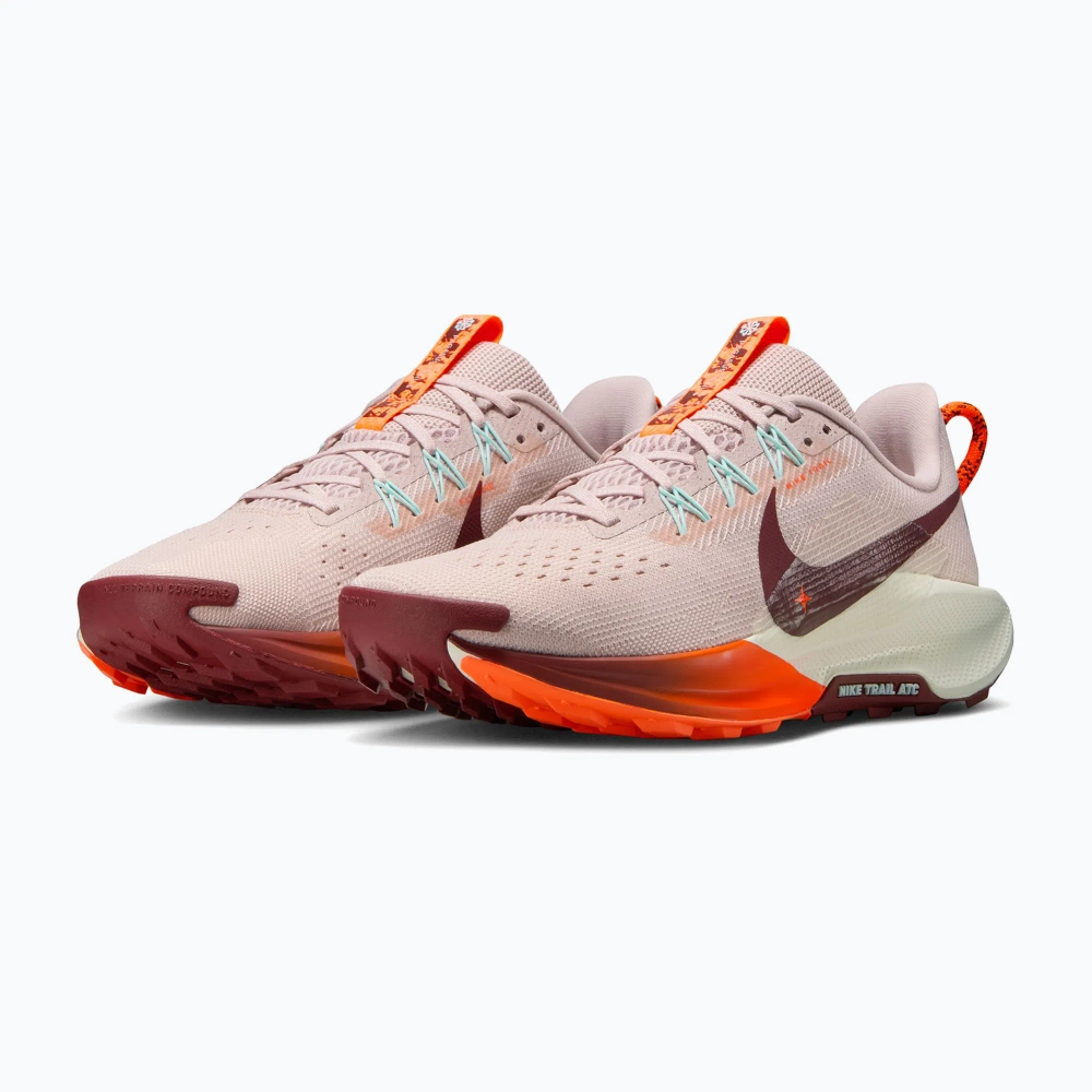 Женские Кроссовки для бега Nike Pegasus Trail 5 silt red/hyper crimson/dark team red