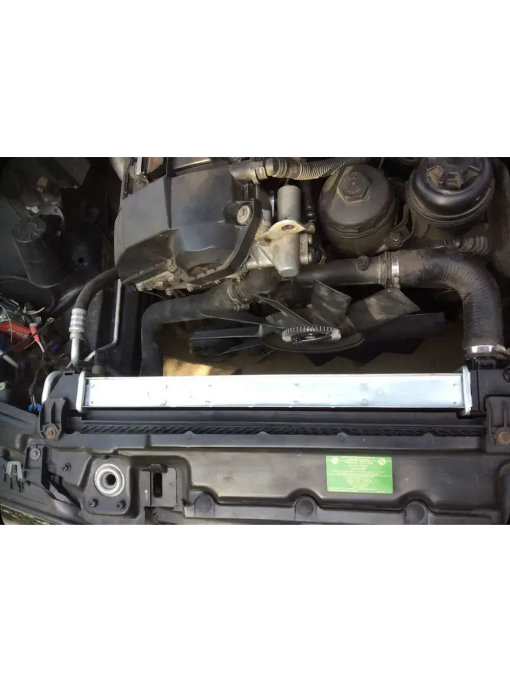 Кронштейн радиатора (Крепления) BMW
