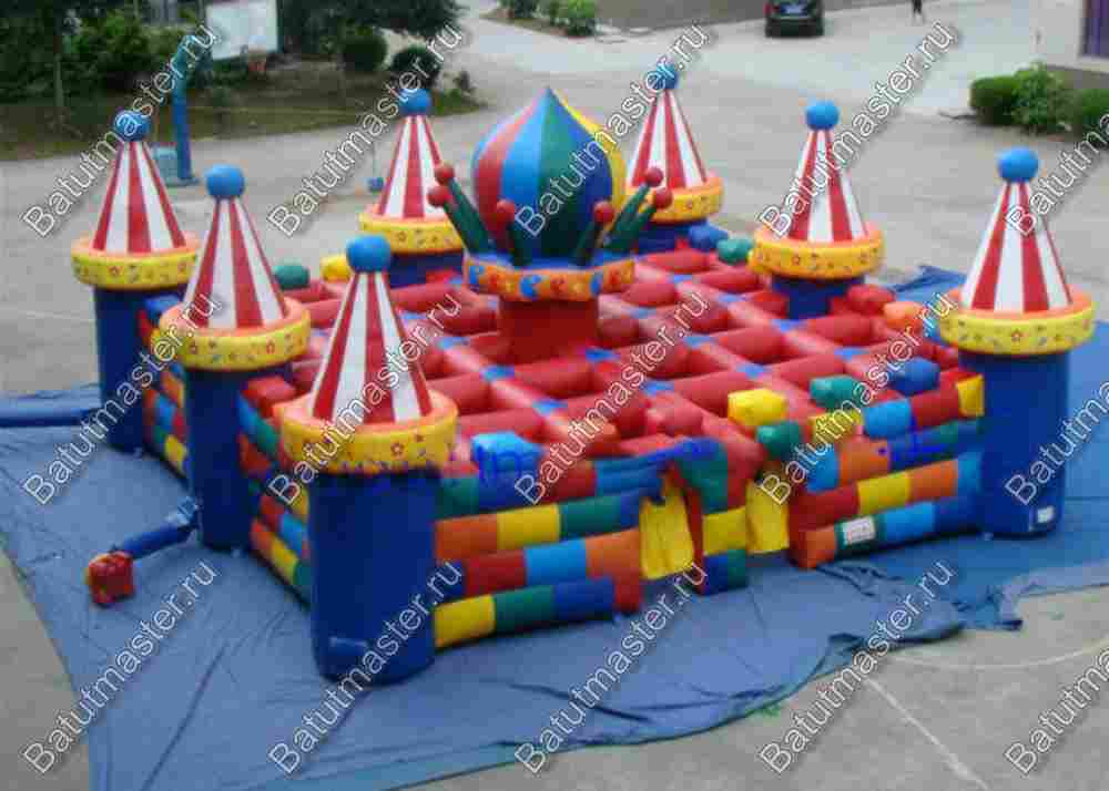 Надувной лабиринт "Циркачи", 10*10*3 м
