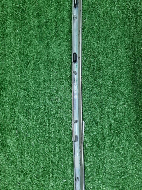 Молдинг крышки багажника Mercedes S W222 (13-20)