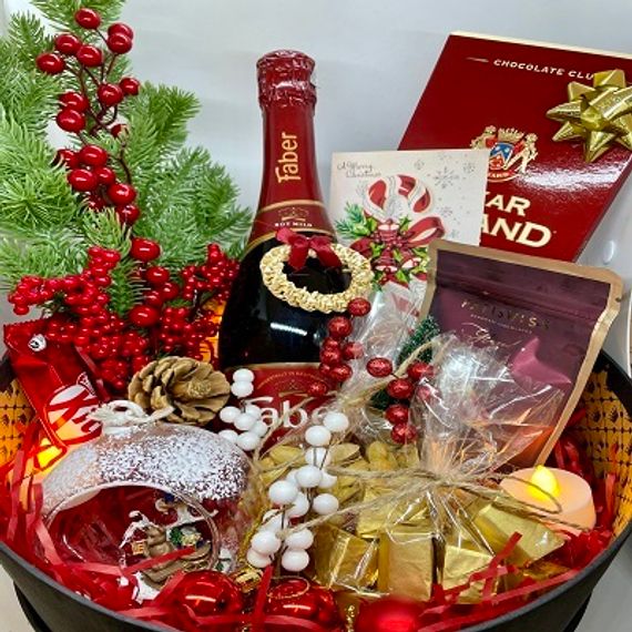 Hədiyyə səbəti / Подарочная корзина / Gift basket Faber