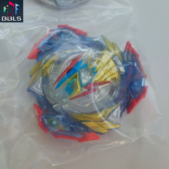 Волчок Ultimate Valkyrie с VS-gear из набора B205 от Takara Tomy